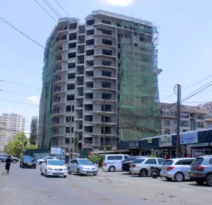 Construction site ongoing for office rentals in Hurlingham along Kindaruma Lane in Nairobi. Photo : Njenga Kungu