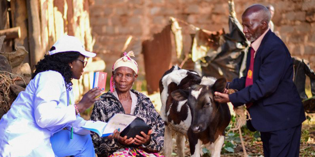 Faced with the problem of insufficient hospital beds, Naom Monari realised that as a nurse she could better help people at their homes